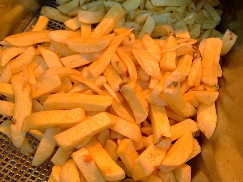 "The absolute best chip shop! Very friendly service. Always good food and lots of it too. Give it a go ... you won't be disappointed." - Rated: 4.3 (235 reviews)