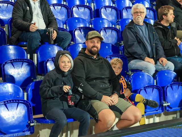 Mansfield Town were unable to bag all three points despite Oxford being reduced to nine men for the closing stages.