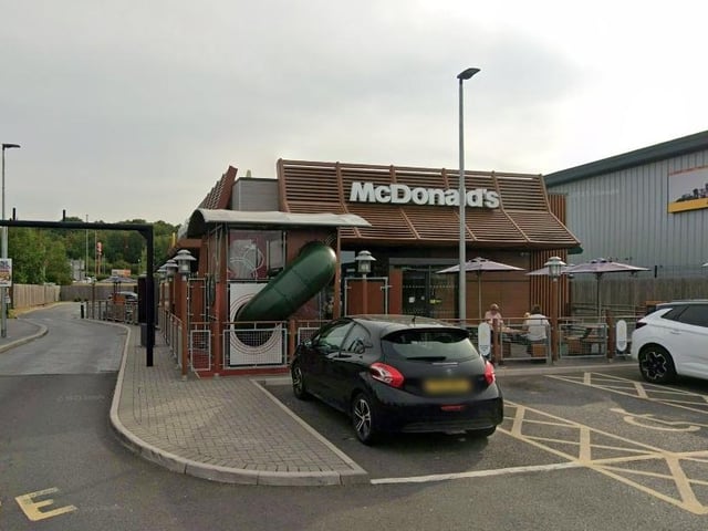 McDonald's - Sherwood Oaks Business Park, Mansfield - has a rating of 3.5 from 797 Google reviews.