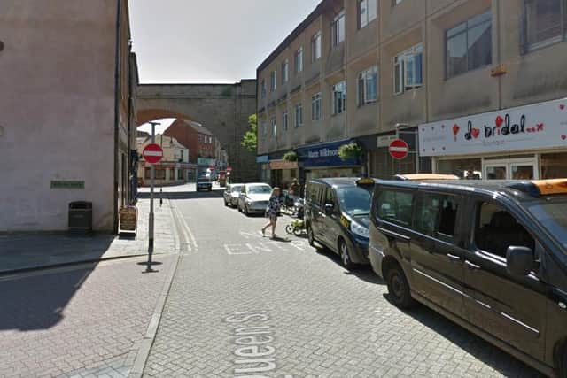 The incident happened on Queen Street, Mansfield.