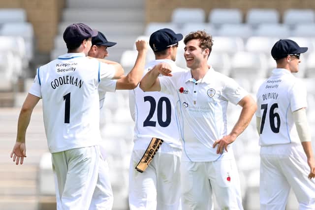 Michael Cohen bagged two wickets in Derbyshire's four run win over Leicestershire.  (Photo by Laurence Griffiths/Getty Images)