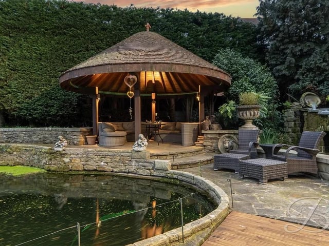 The perfect serene setting for outdoor entertaining