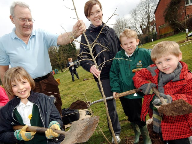 During this time, there was a significant push for conservation, which continues today. Many of us participated in tree planting activities. Photo: Pupils from High Oakham Primary School took part in a tree planting session to create a shaded area on the school field (2010). Max Cheeseman, Harvey Walters, and Madelaine Sillars were joined by Reg England from the Maun Conservation Group and parent Louise Keating, as they planted various trees, including oak, silver birch, rowan, wild cherry, and field maple.