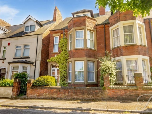 As we say farewell to the house, here's a last view of the characterful frontage. At £250,000-plus, you get a lot for your money, don't you think?