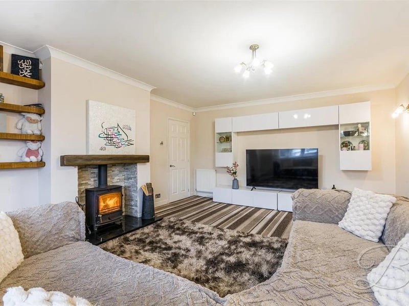 This charming detached dormer-bungalow is currently up for sale and presents itself in immaculate condition. The property boasts a generous size plot and benefits from a front and rear garden, providing the perfect space for children to play or for entertaining guests. Contact Buckley Brown on 01623 355370.