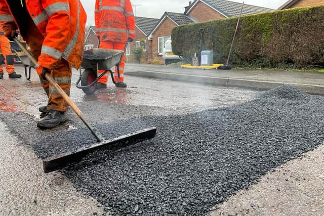 New road repairs under way in Holbeck Way, Rainworth.