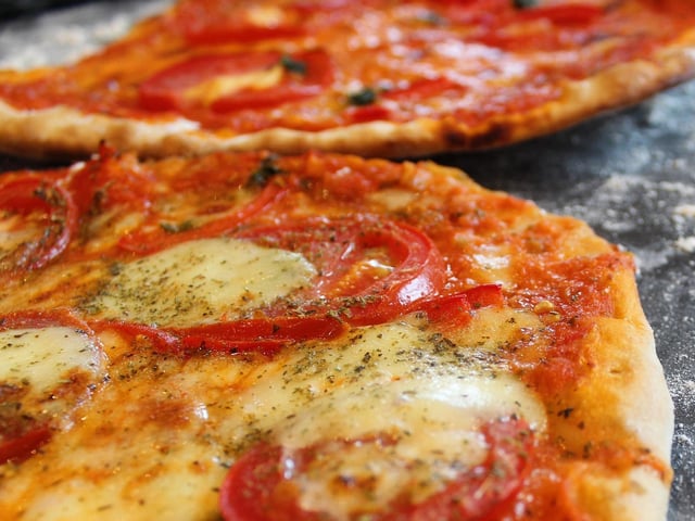 Cucina on High Street, Hucknall has a rating of 4.7