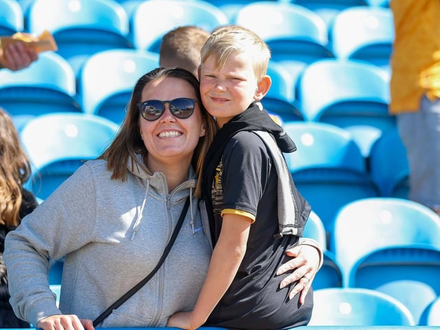 A disappointing day for these Mansfield Town fans.