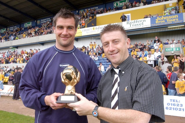 Chad sport editor John Lomas, presents the readers player of the year award to Richie Barker in 2006.