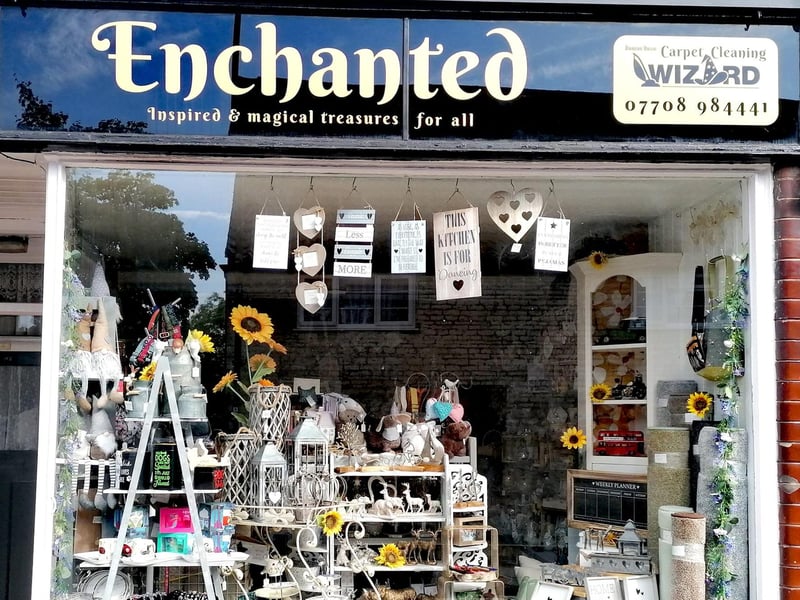 New to Warsop's High Street, Enchanted Treasures was recommended several times as a must-visit independent retailer. It is a gift and art shop selling bespoke and quirky gifts with a magical and vintage theme.