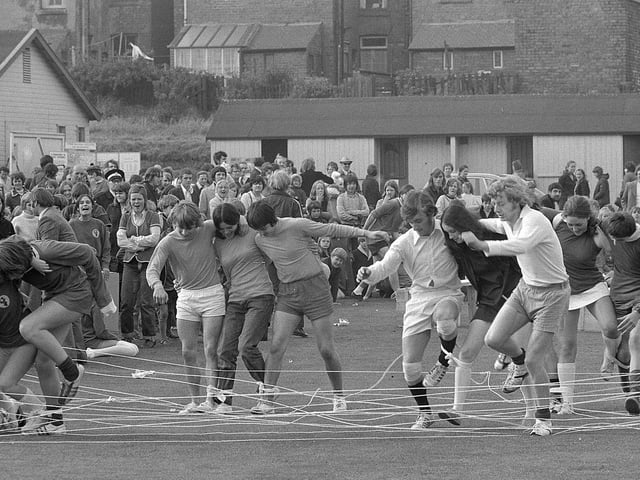 Heading back to Mansfield Carnival in1972 now, this looks like fun! 
Can you spot anyone you know?