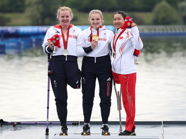The Va'a podium - Hope Gordon, Charlotte Henshaw and Yongyuan Zhong.