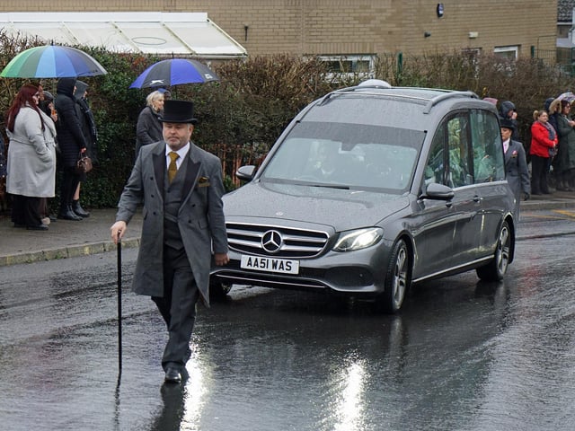 The funeral cortege made its way to Hill Crescent, and paused outside Dalestorth Primary School
