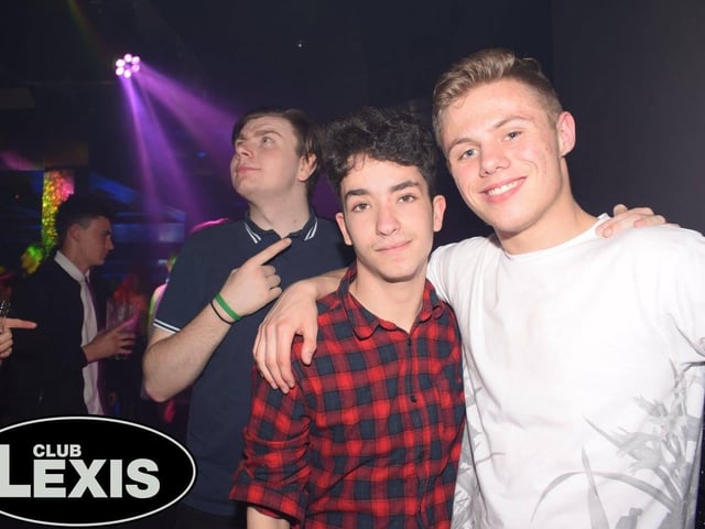 Watch out for the photobomber