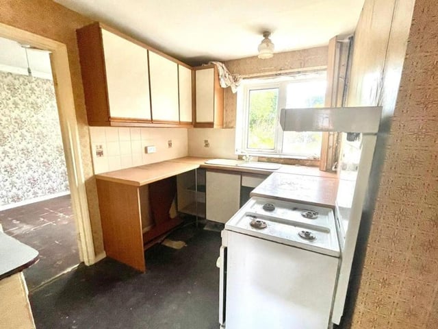 Our photo gallery begins in the kitchen, which is large and bright.