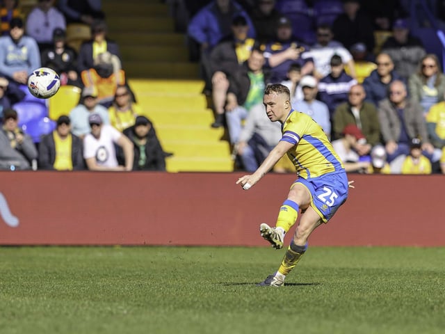 Typical bustling display from Reed, especially in the first half, with pleny of important tackles to break up Wigan attacks and smart use of the ball to get Stags going. Unlucky not to add a goal to his performance after seeing a shot well saved just after the break.