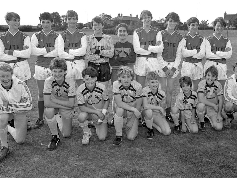 Bilsthorpe's team pose for a pre-match back all the way back in 1985.