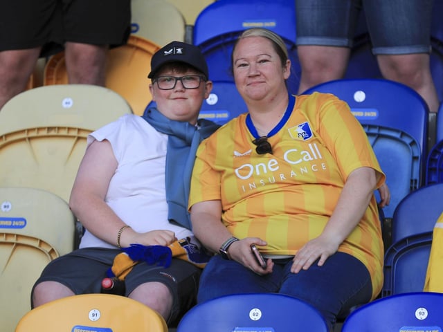 Mansfield Town turned on the style to make light work of Peterborough United.