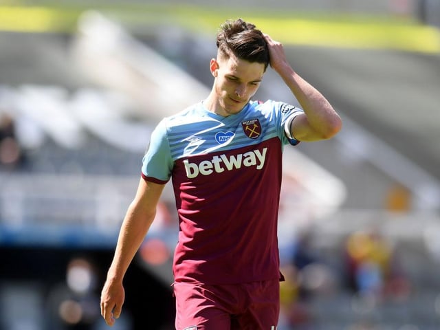 Manchester United have joined the race for West Ham United midfielder Declan Rice - and are prepared to push Chelsea all the way for his signature. (Football Insider)