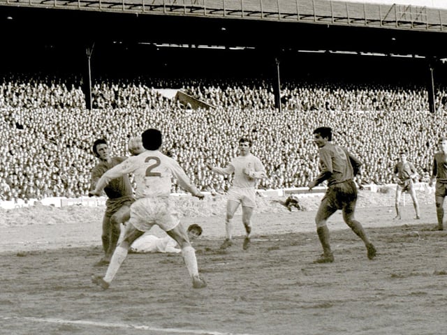 Leeds United defeated Mansfield Town 2-0 in the FA Cup Fifth Round on February 7, 1970, at Elland Road, with goals from Allan Clarke and Johnny Giles. Played before a crowd of 48,093