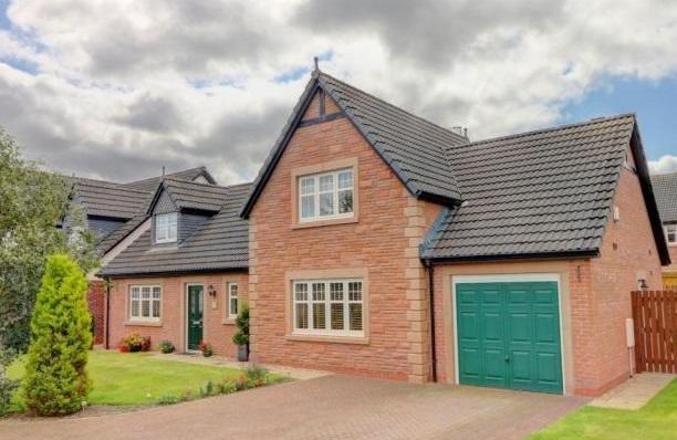4 bedroom detached house for sale in Dumfries