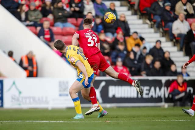 Stags action during the Sky Bet League 2 match against Swindon Town FC at The County Ground, 25 Nov 2023. 
Photo credit Chris & Jeanette Holloway / The Bigger Picture.media
