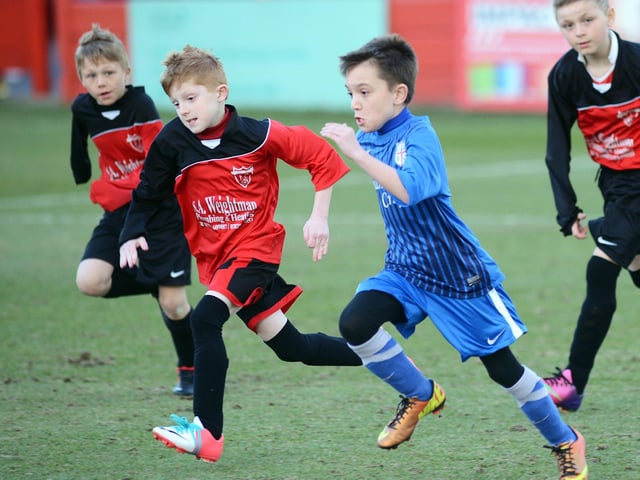 Chad Youth League U10's final between ADASFC Panthers, (red and black) and Derwent Rangers.