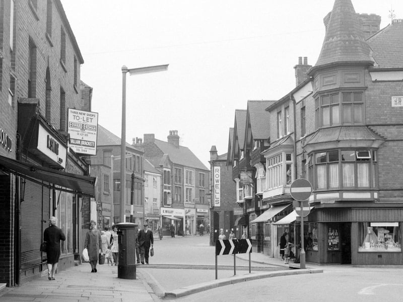 It is not town, it is TAHN. Image: Retro - 1967 Sutton Lowe Street