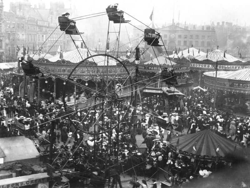The big wheel in the Market Place at the fair in 1907.