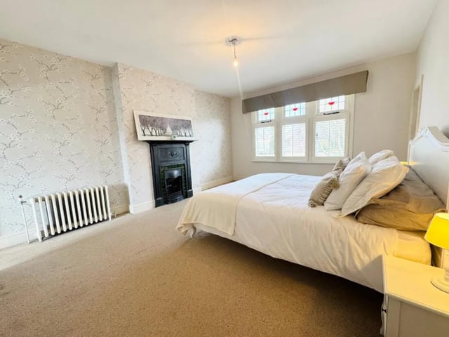 The bedroom boasts a number of generous sized bedrooms, perfect for a growing family.
