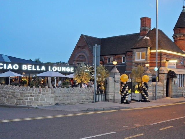 The uniqueness of the lounge caters for intimate meetings and group gatherings that will take you from Breakfast to light lunches through to Pizza’s and platters. Serving Prosecco and Espresso all day. Rated: 4.6 (1,800 reviews)