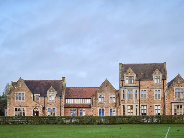 Queen Elizabeth's Academy, Mansfield, has a B- rating on Snobe. See more at snobe.co.uk/schools/queen-elizabeths-academy.