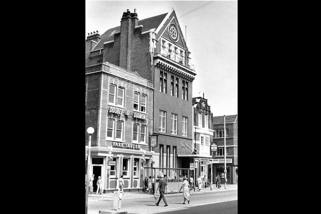 Trafalgar Club, Edinburgh Road, Portsmouth, August 1975. The News PP5256