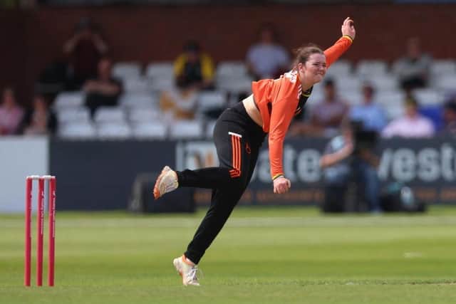 Josie Groves has signed a new four-year deal with The Blaze.