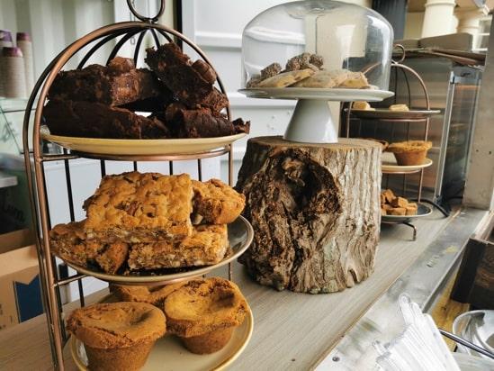 This Pathhead hotel came up with innovative new ways to ensure they were able to stay open, while adhering to the coronavirus regulations – resulting in an afternoon tea drive thru service. Customers can look forward to sweet treats such as caramel shortcake, tablet, truffles and mini Victoria sponge as well as savouries including sandwiches, wraps and sausage rolls.