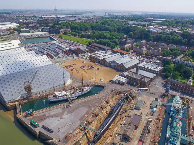 Making an appearance in the show during the dramatic boxing matches between Simon and Will, Kent’s Historic Dockyard Chatham features in several episodes. The dockyard was one of the UK’s most important ship building locations.