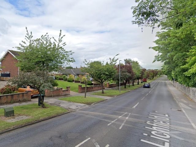 On Lichfield Lane, Mansfield, NG18 4RD, three houses sold for an average of £480,000.
