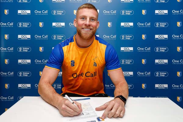 Alfie Kilgour signs for the Stags.