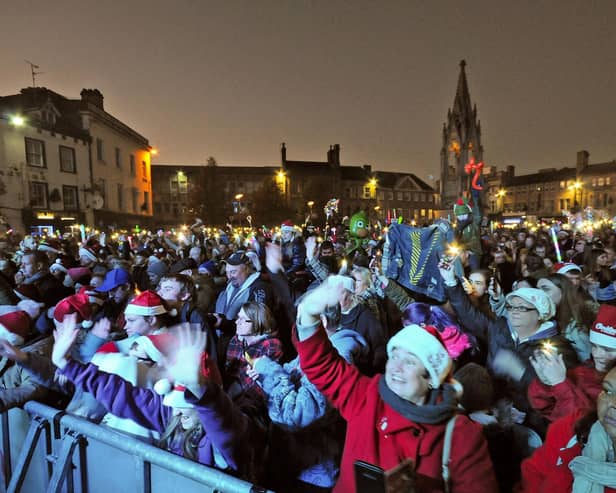 The crowds get ready for the big switch on