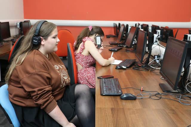 Jasmine Fraser and Maddison Bell used their acting skills to play members of the public.