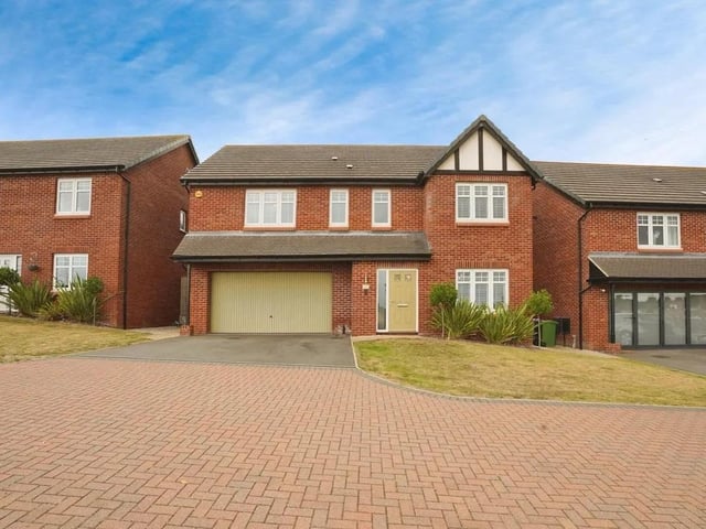 Nestled on Shilling Road in Berry Hill Mansfield, this charming property offers a delightful living experience with its spacious layout and thoughtful design