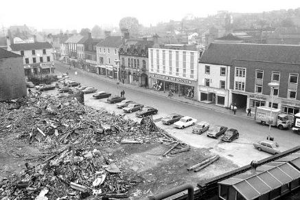 Buildings were demolished to make way for the Four Seasons Shopping Centre which was built in the mid-1970s and officially opened in March 1976.