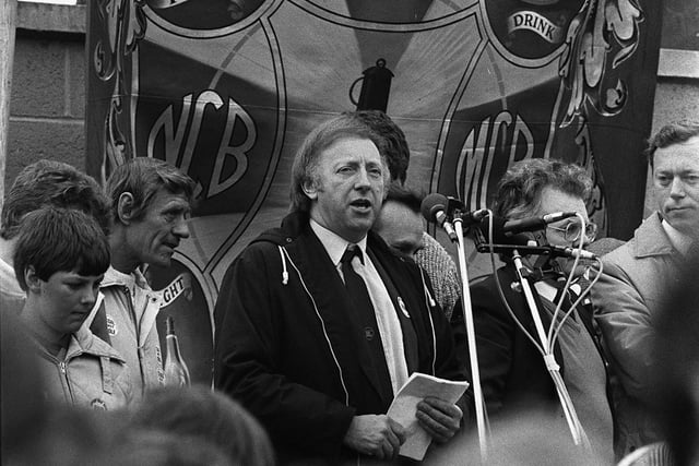 Miners' Strike. Miners' May Day March at Mansfield. Arthur Scargill speaking.