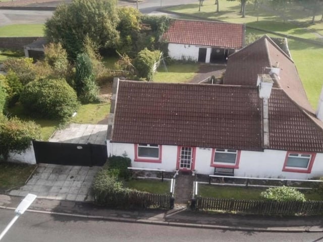 3 bedroom detached bungalow in Kennoway.
Average house price in Fife - £143,815.
