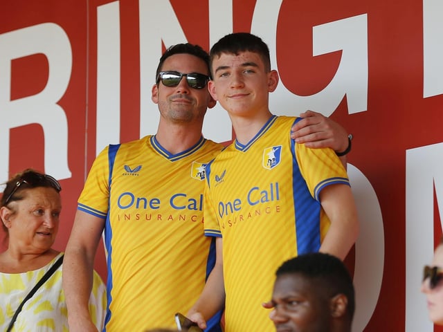 Mansfield Town fans enjoy a cracking away day