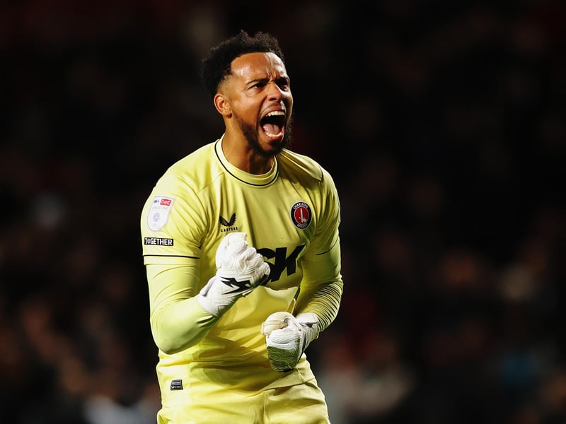 Crawley Town have signed goalkeeper Jojo Wollacott from Hibernian on a permanent transfer.