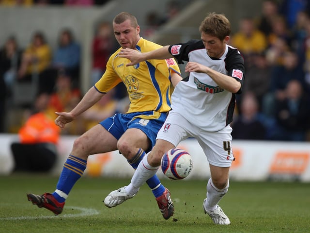 Stephen Dawson and Danny Harrison tussle in 2008.