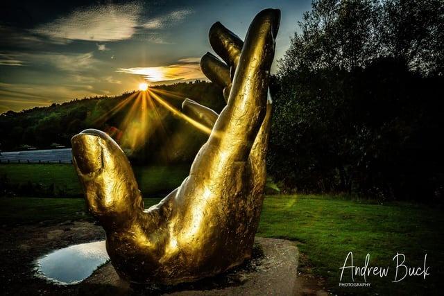 I am sure many of you have had a photo here or at least taken a photo of a loved one by the iconic hand. The golden hand is located at Vicar Water Country Park, Clipstone. The 10ft statue was commissioned around 20 years ago by national cycling group Sustrans for National Cycle Network.
