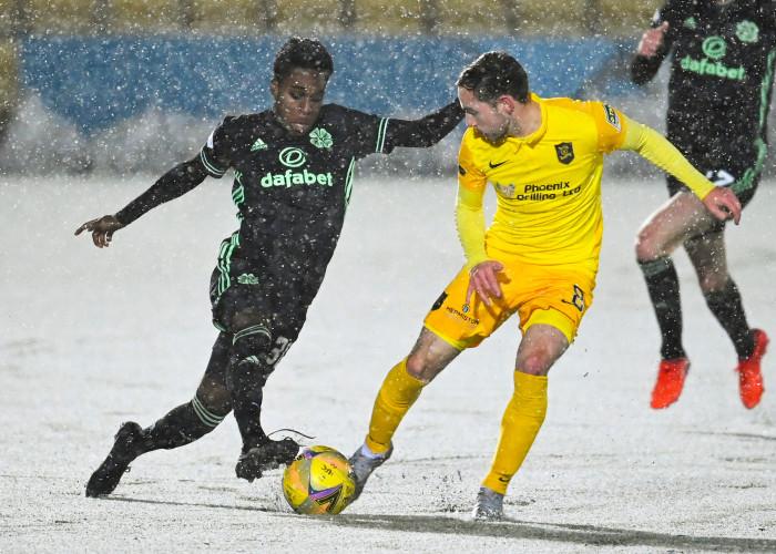 Seeing Jeremie Frimpong excel at Celtic and earn a move to the Bundesliga played a part in persuading Liam Shaw Celtic was a good career move for the versatile Owls midfielder (Football Insider)