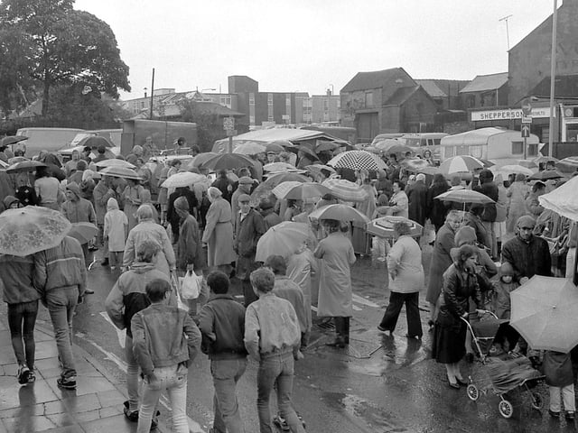 A wet day in Sutton in 1986.